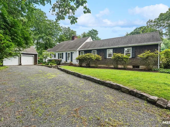 139 Norma Rd, Harrington Park, NJ 07640