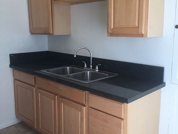 4th image of 1817 E Thompson Blvd APT 5