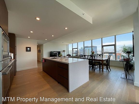 2nd image of 1388 Kettner Blvd #1007