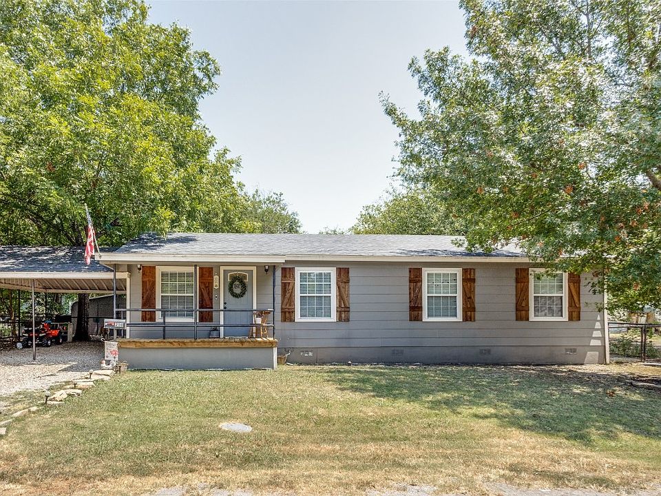 210 Austin St, Farmersville, TX 75442 Zillow