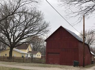 405 S Oak St, Lane, KS 66042