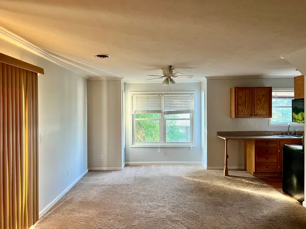 500 Stewart Ln APT 26, Morgantown, WV 26505