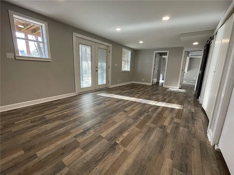 3492 Point View Cir — Photo 71