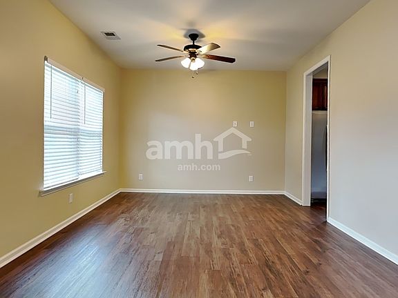 5th image of 498 Stonebridge Cir