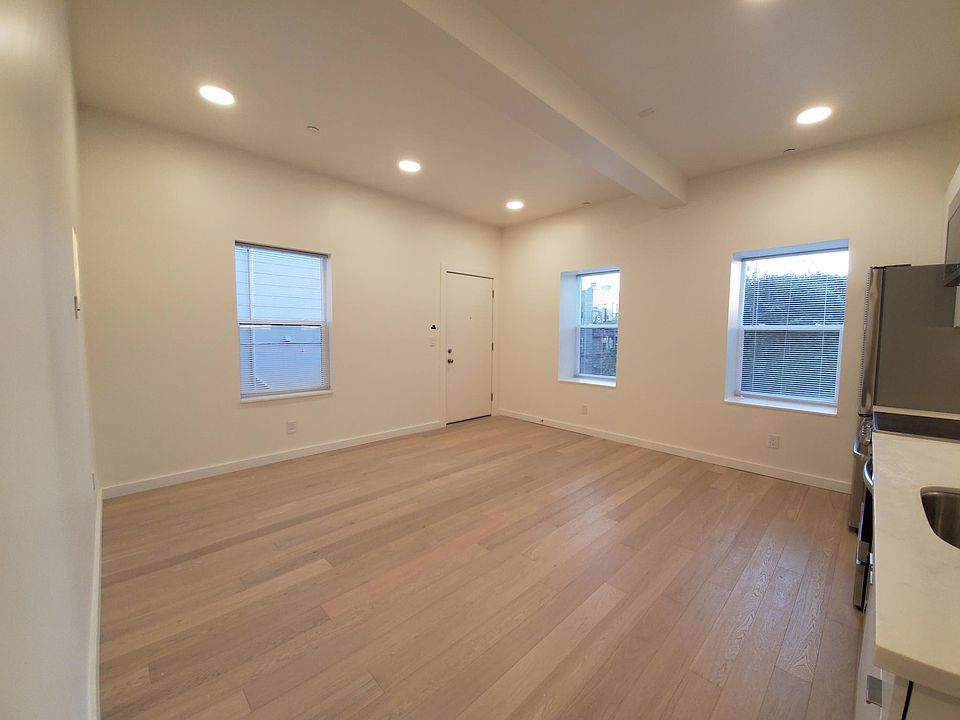 1st image of 419 Pierce St