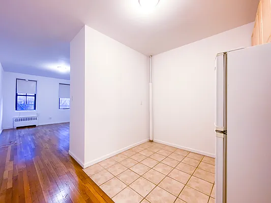 Rented by Compass | media 10