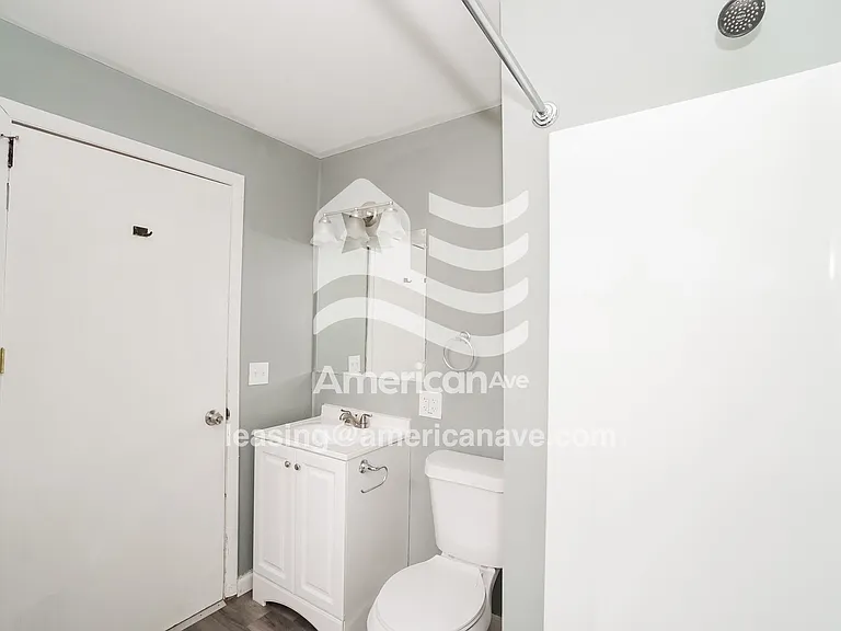 914614_014_wm_-_bathroom_13470278.jpg