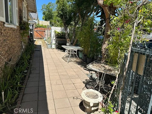 14721 Stanton Ave — Photo 10