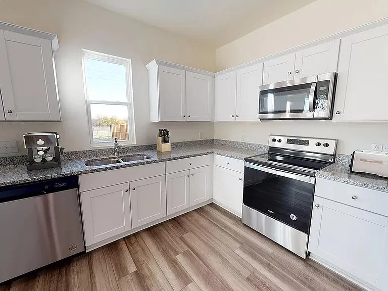 2012 Hancock Cir — Photo 3