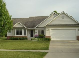 1281 Grassy Ct, Rossford, OH 43460