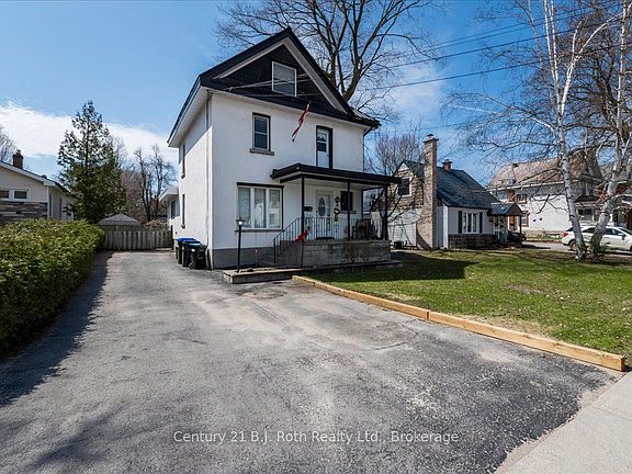 2nd image of 476 Russell St
