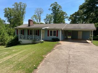 5704 Jim Crow Rd, Flowery Branch, GA 30542