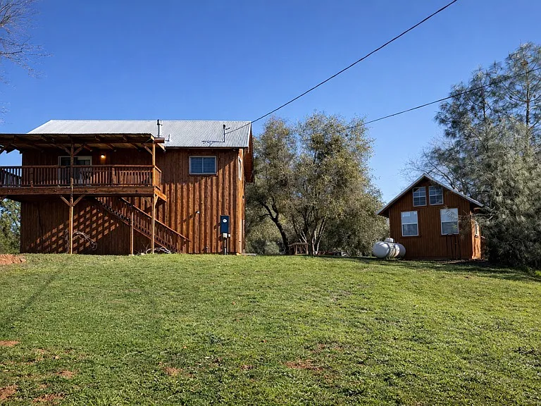 20250 Vineyard Ln — Photo 13