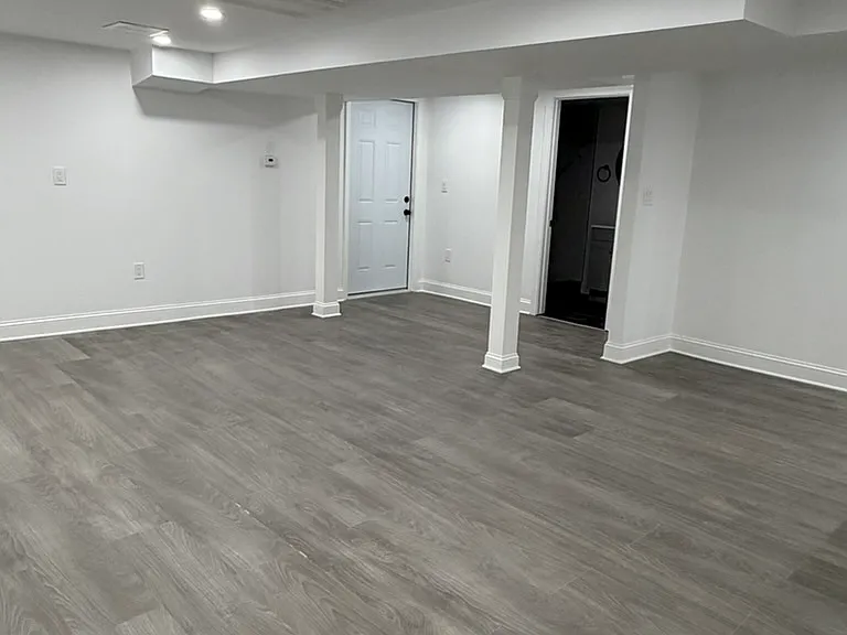 living room looking towards bathroom door