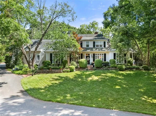 2792 Fieldwood Ct, Winston Salem, NC 27106