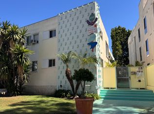 432 S Barrington Ave #3, Los Angeles, CA 90049