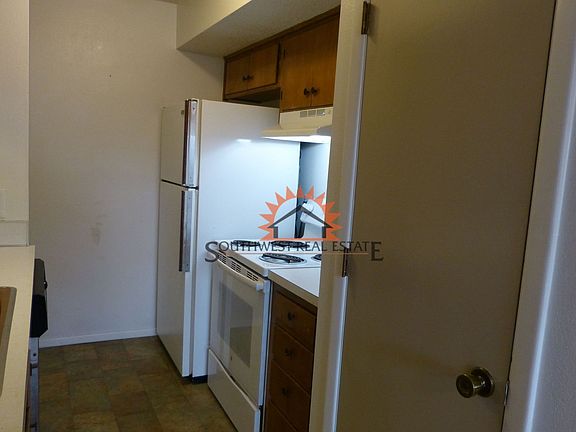 5th image of 3528C Adenmor Ct