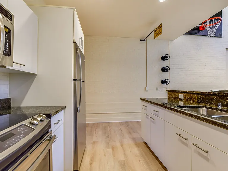 Longfellow Lofts — Photo 22