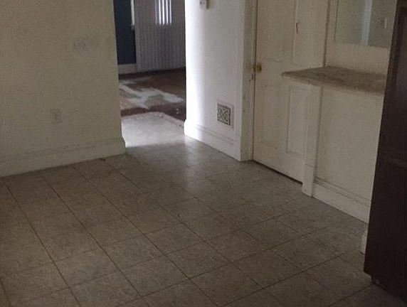 5th image of 11608 Saint Mark Ave