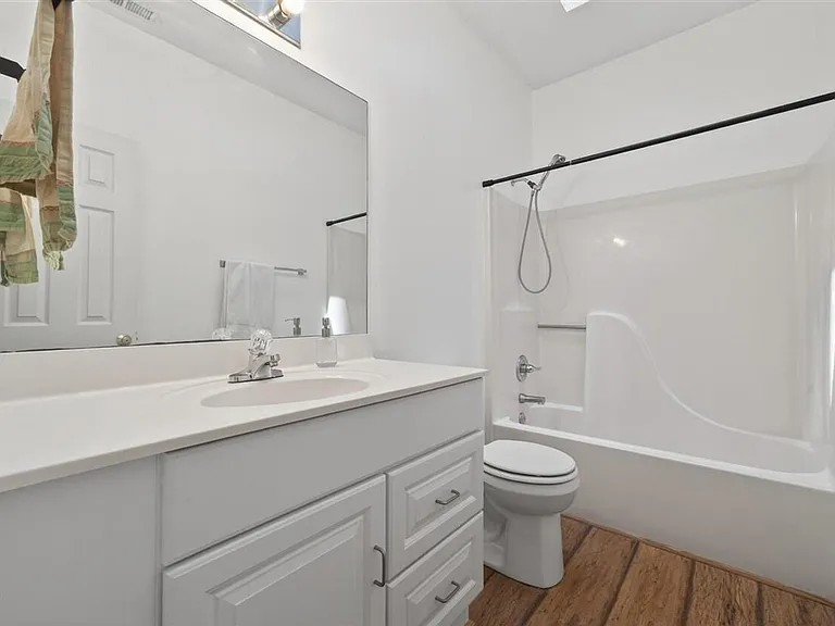 105 Ellsworth Pl — Photo 10