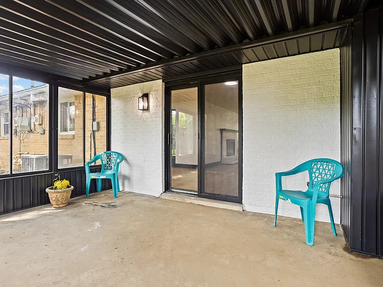 406 Heather St — Photo 28
