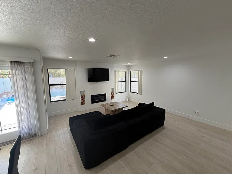 3004 Ocean View Dr — Photo 7