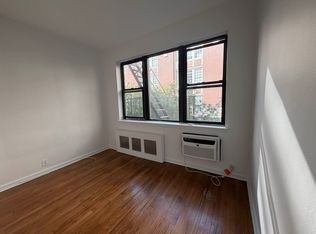 418 E 88th St APT 3B, New York, NY 10128