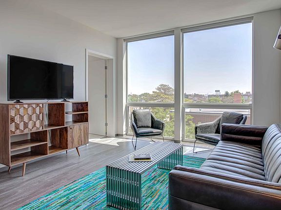 3rd image of 2330 N California Ave #2
