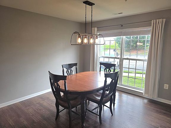 5th image of 2506 Coach House Way APT 1D