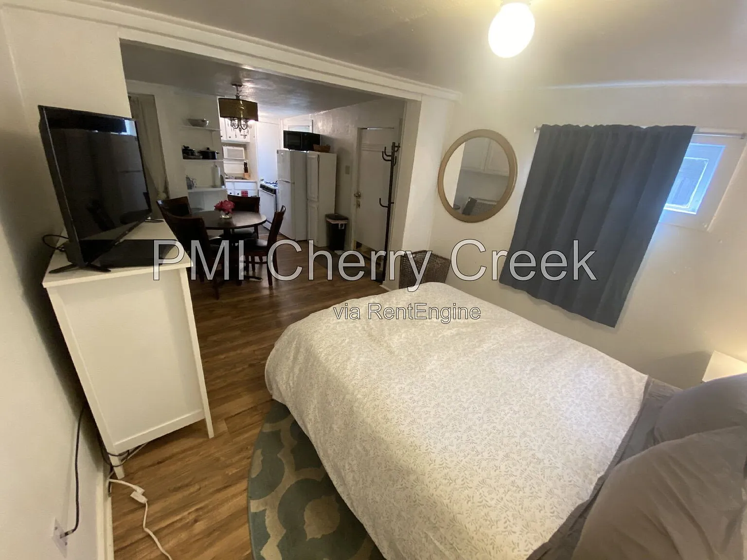 Studio, 1.0 bath, 350 sqft, $800 — Photo 2