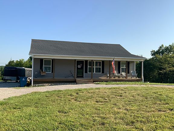 3rd image of 1160 Dennis Rd