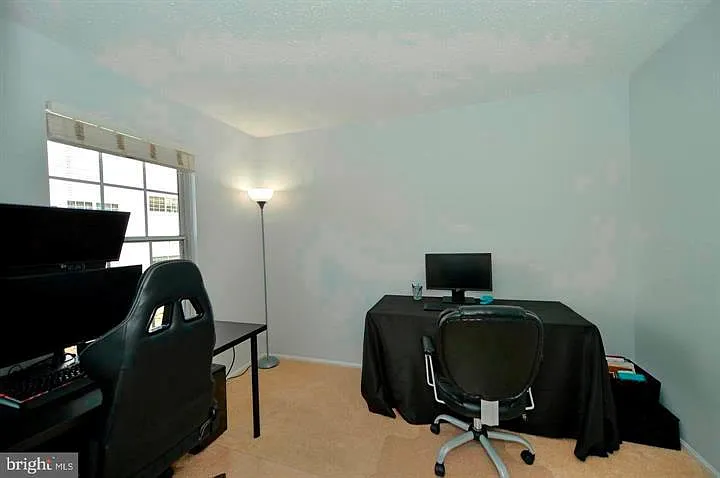 109 Fort Evans Rd SE #C — Photo 13