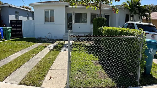 2800 SW 25th St #1 Photo 1