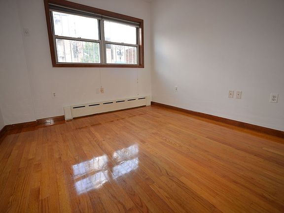 5th image of 28-03 45th St #1