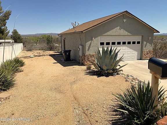 2nd image of 2650 Lobo Circle