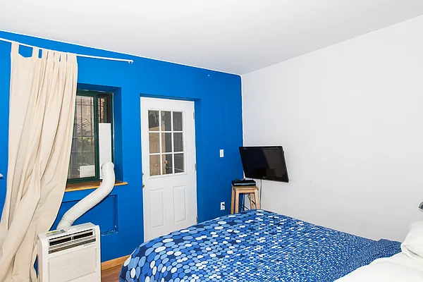 Rented by Gotham City Realty Group | media 23