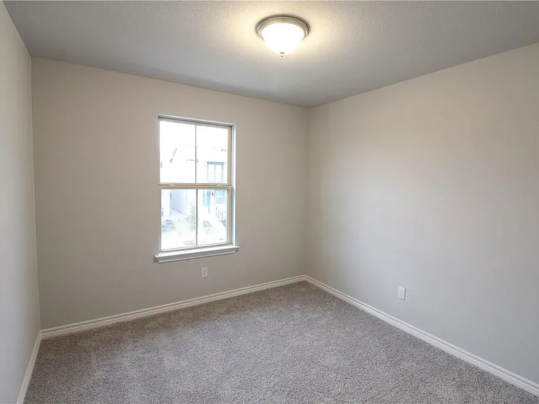 1732 Yaupon Grove Ln — Photo 13