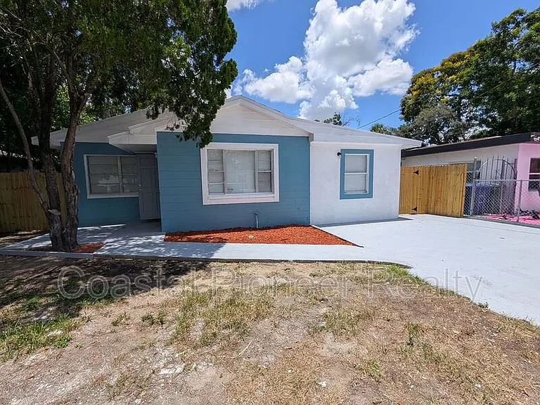 3721 N Whittier St — Photo 4