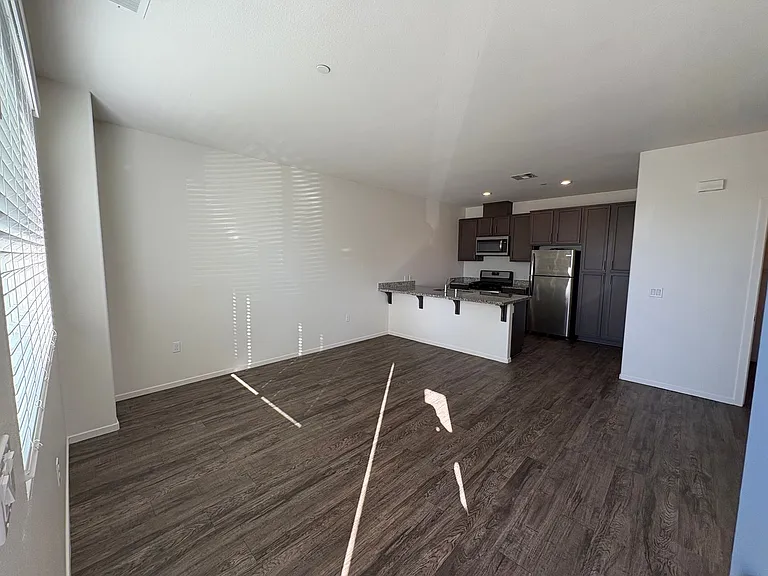 1525 G Ave — Photo 37