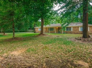 2115 Pinecrest Dr, Jasper, TX 75951