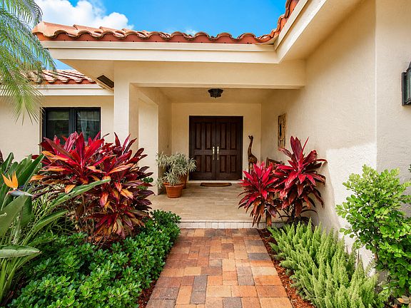 4th image of 7838 Tennyson Court