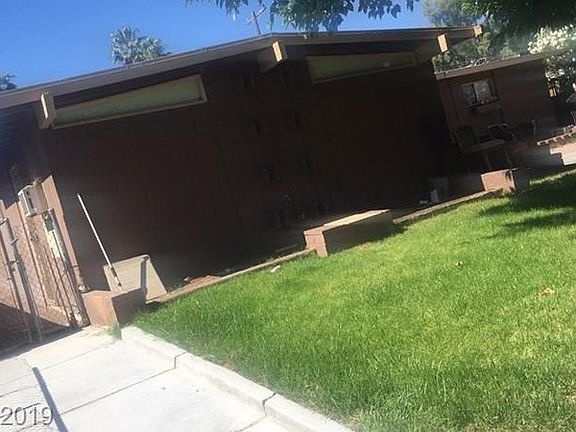 3rd image of 3128 Theresa Ave