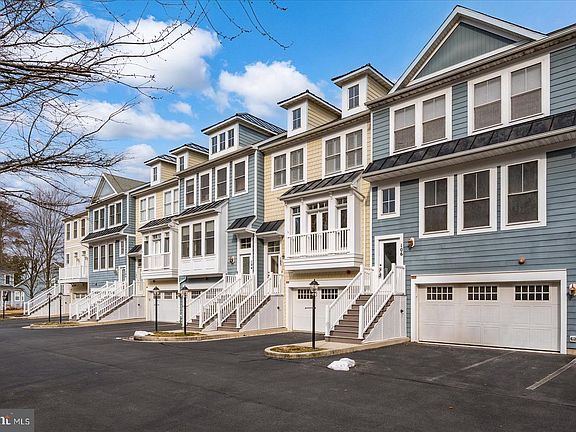 2nd image of 11100 Crusader Ln Unit 106