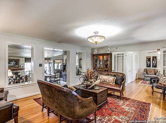 5th image of 2434 Blossom Dr