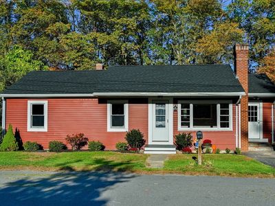 24 Causeway Ter, Leominster, MA, 01453