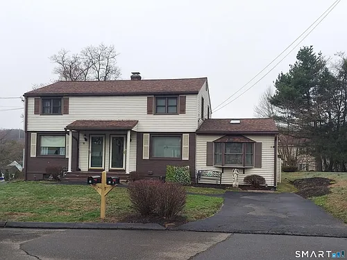 40 Lakeview Ter Photo 1