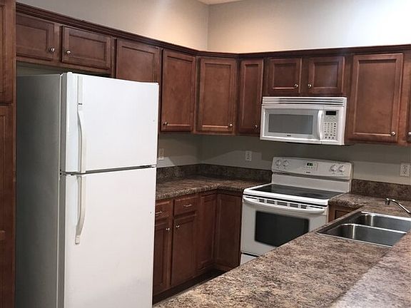 2nd image of 2704 Stone Trace Dr
