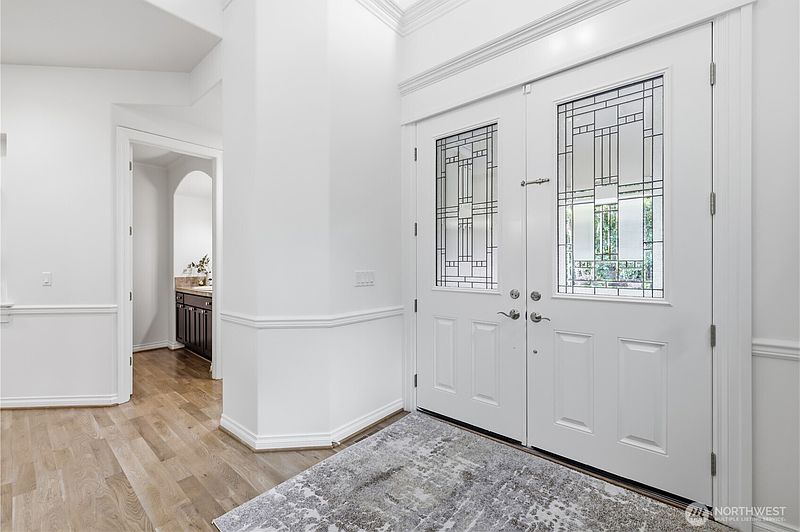 3rd image of 698 Summerhill Ridge Drive NW
