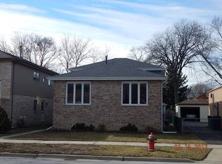 9424 S Spaulding Ave, Evergreen Park, IL 60805