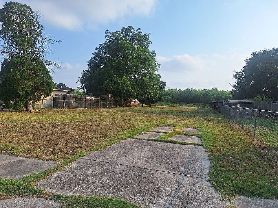 2nd image of 10845 Mayfield Dr